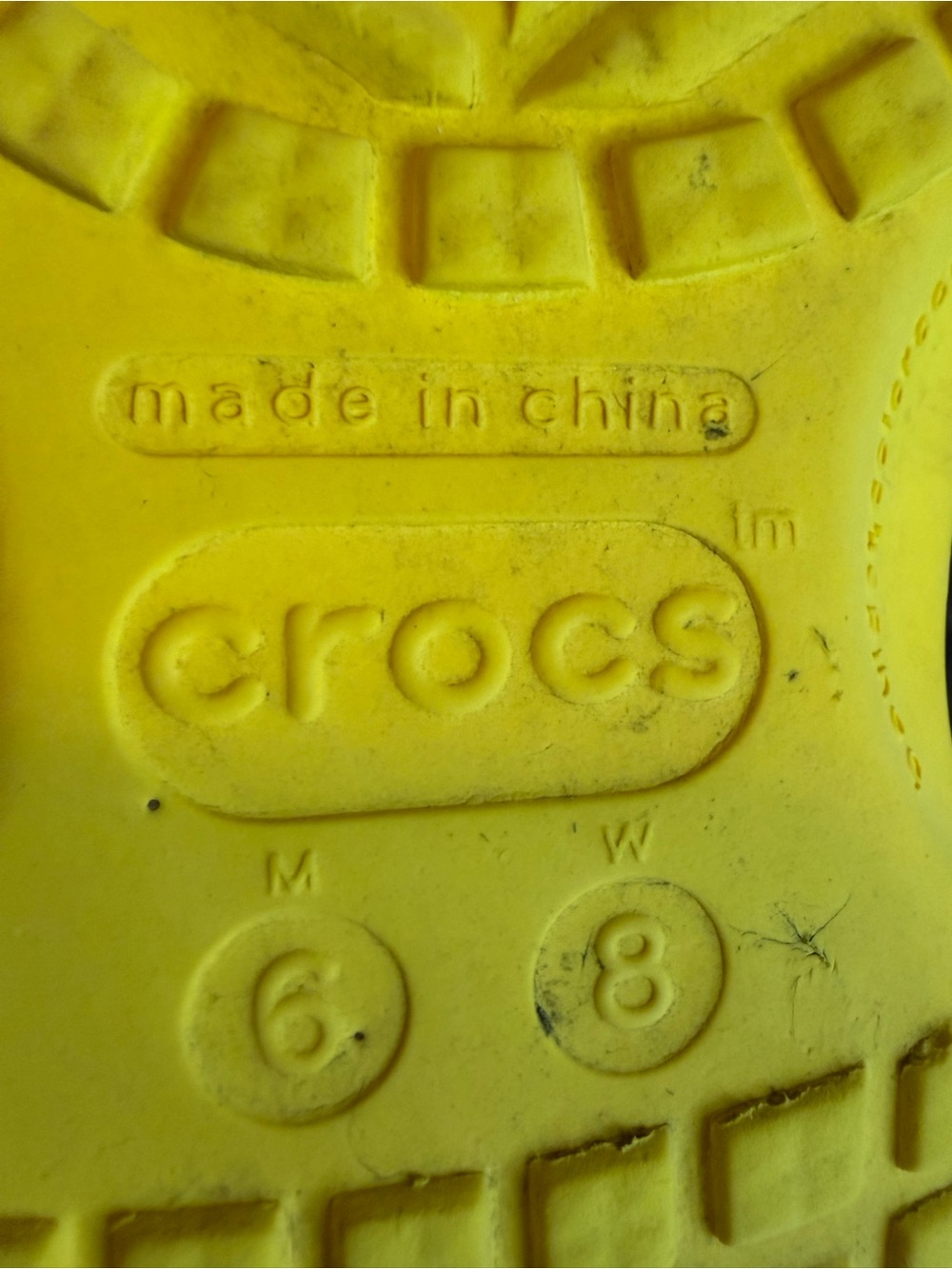 CROCS womens Bright Yellow Classic Clogs size 8 - Picture 5 of 5